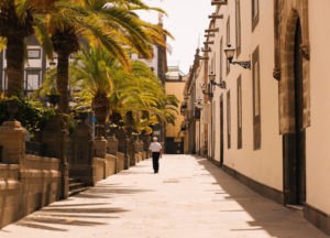 Straße auf den Kanarischen Inseln in Spanien